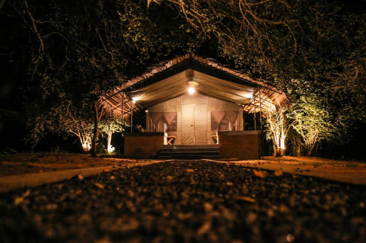 Отель Yala Wild Hut - Yala Тиссамахарама Экстерьер фото